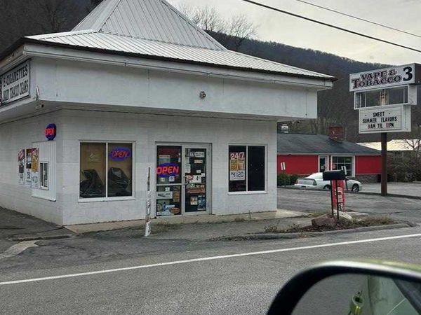 3180 East Cumberland Rd, Bluefield, WV 24701