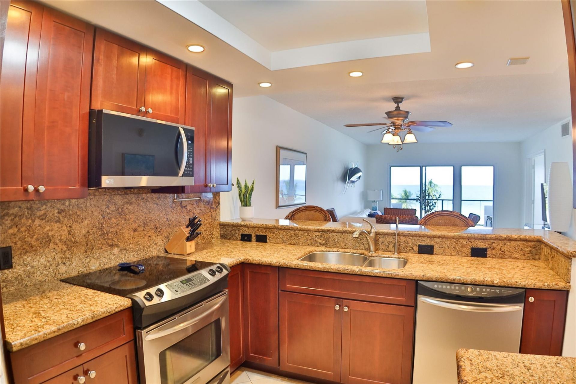 1500 S Ocean Boulevard, Unit 603, Lauderdale by the Sea, FL 33062 Photo