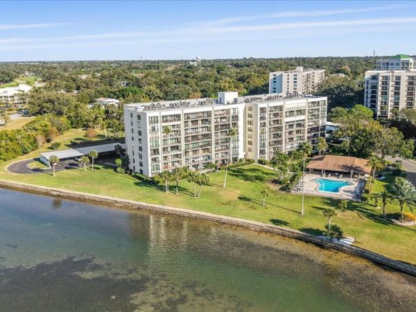 100 OAKMONT LANE, Unit 101, BELLEAIR, FL 33756