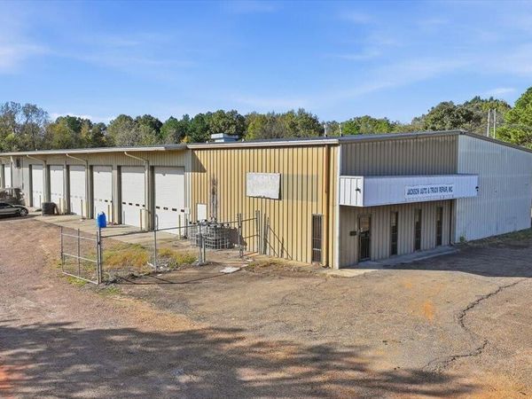 429 Highway 80, Jackson, MS 39201