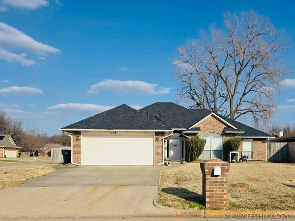 424 Blue Spruce, Midwest City, OK 73130