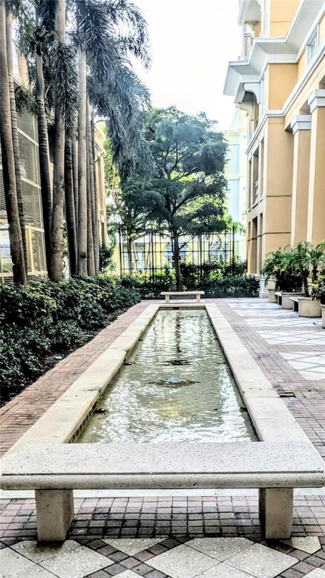 750 N Tamiami Trail, Unit 1204, Sarasota, FL 34236 Photo