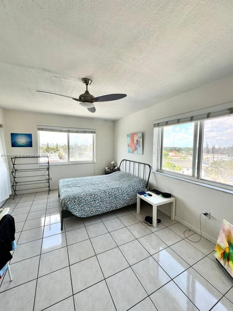 8001 Crespi Blvd, Unit 6D, Miami Beach, FL 33141 Photo