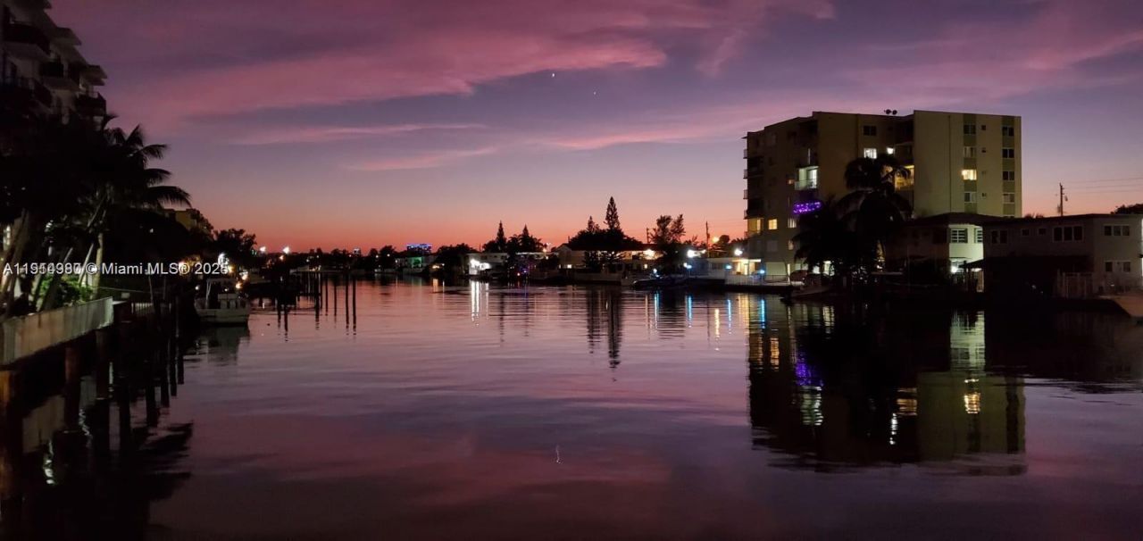 8001 Crespi Blvd, Unit 6D, Miami Beach, FL 33141 Photo