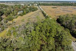 1497 River Road photo 4