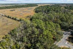 1497 River Road photo 4