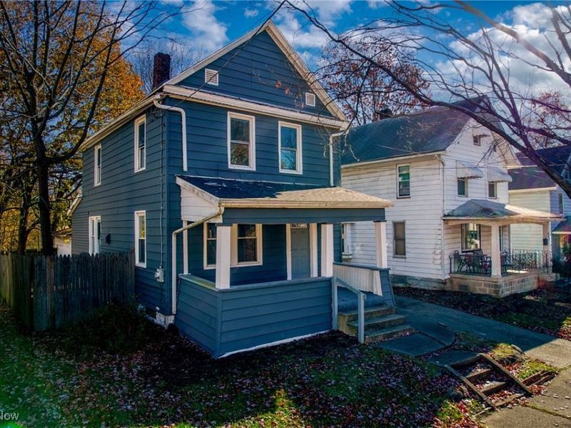 379 Homestead Street, Akron, OH 44306 Photo 3