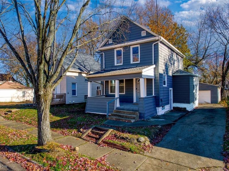 379 Homestead Street, Akron, OH 44306 Photo 4