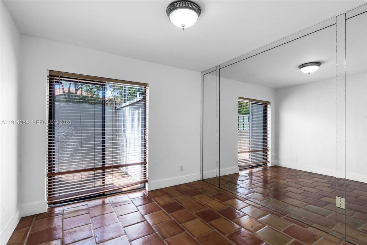 20908 Leeward Ct, Unit 231-3, Aventura, FL 33180 Photo