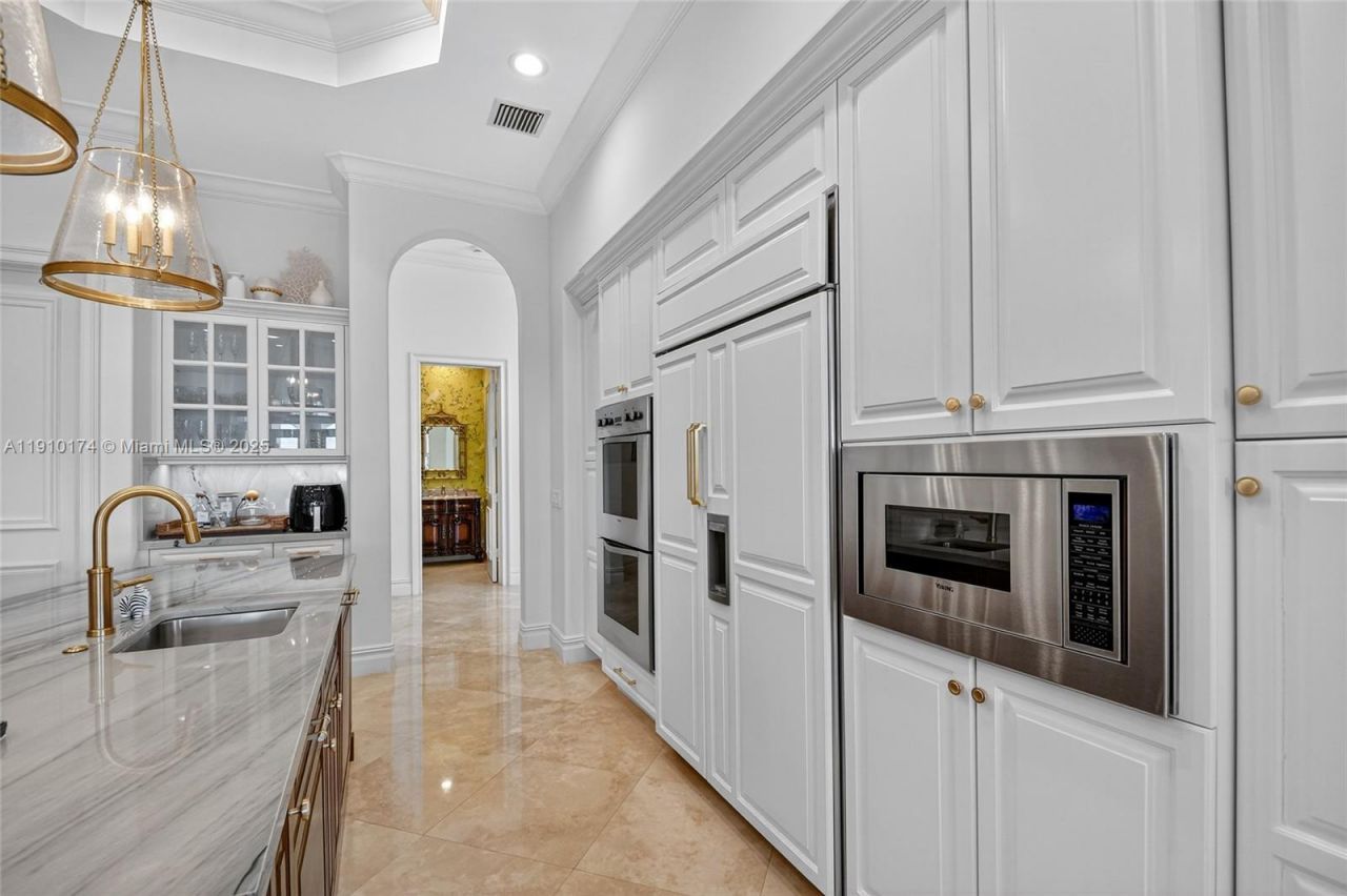 678 Hermitage Cir, Palm Beach Gardens, FL 33410 Photo