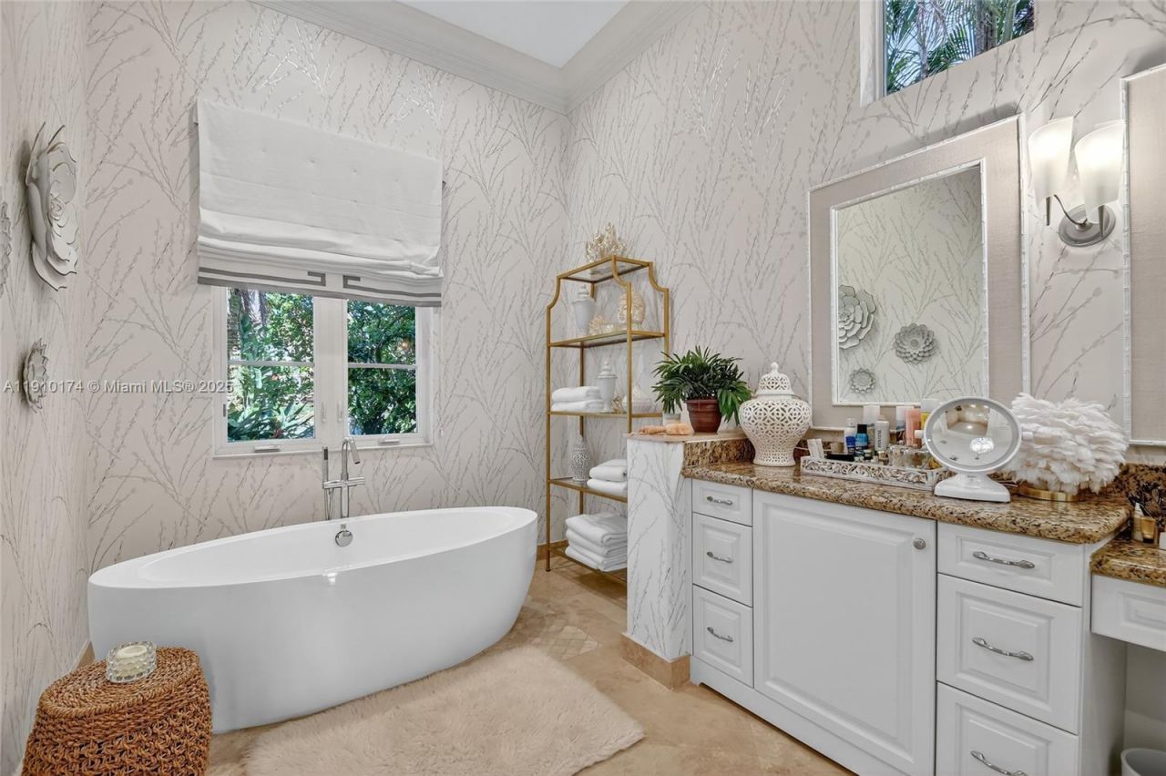 678 Hermitage Cir, Palm Beach Gardens, FL 33410 Photo