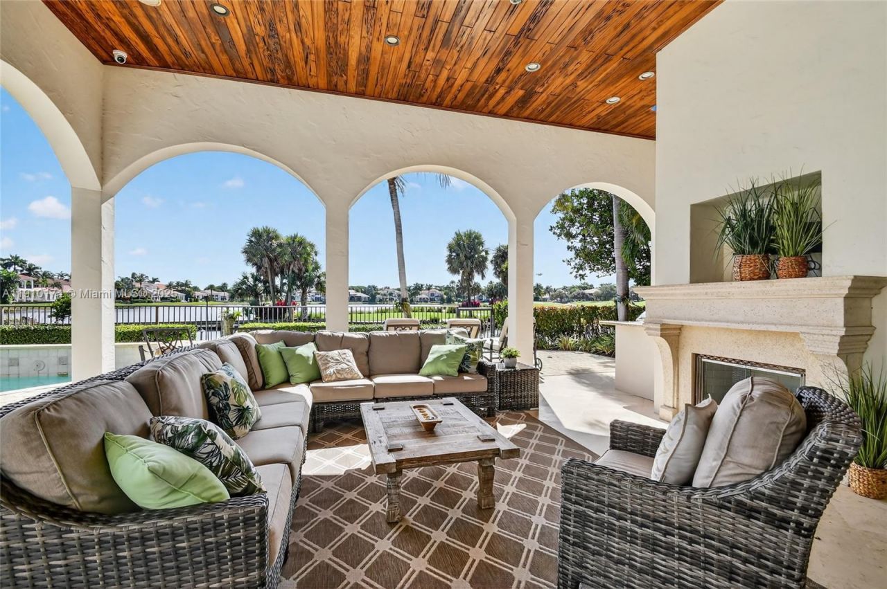 678 Hermitage Cir, Palm Beach Gardens, FL 33410 Photo