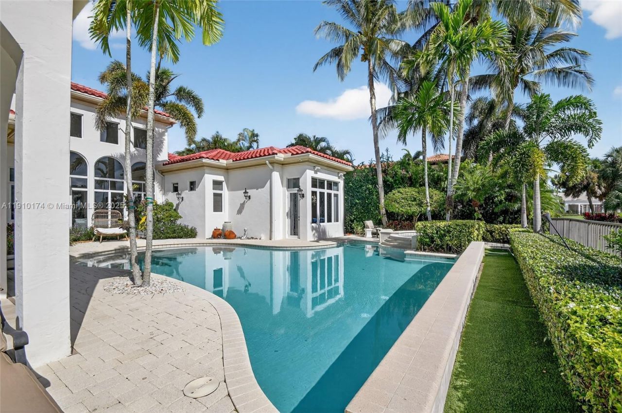 678 Hermitage Cir, Palm Beach Gardens, FL 33410 Photo