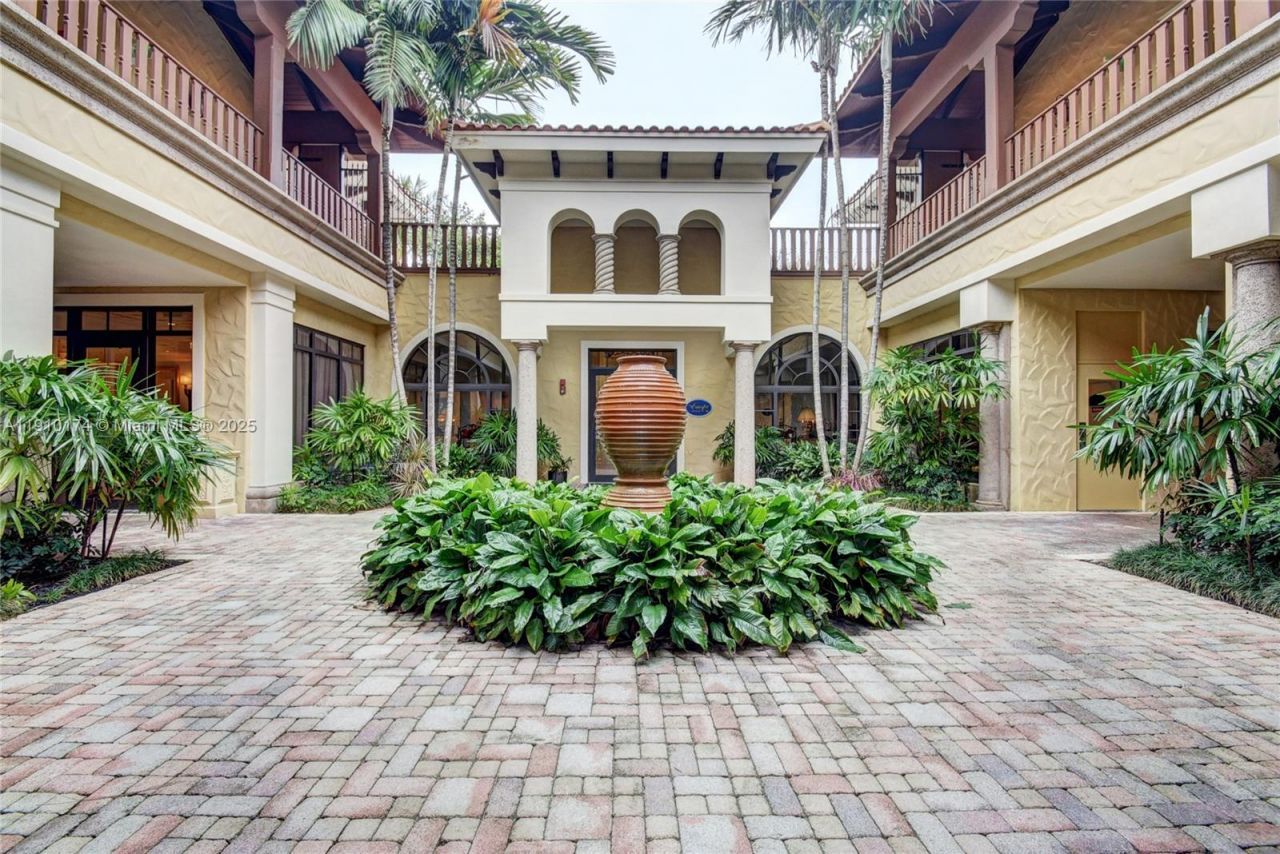 678 Hermitage Cir, Palm Beach Gardens, FL 33410 Photo