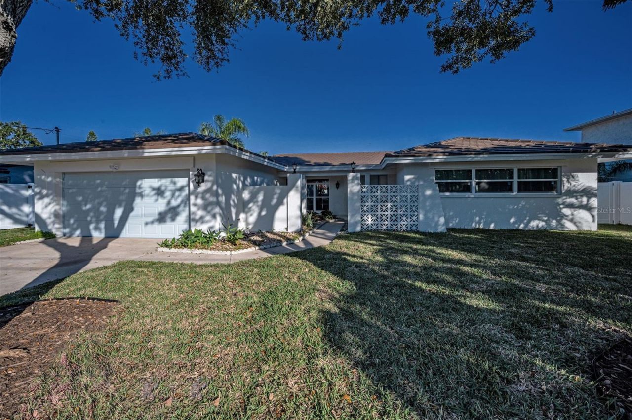 1695 Clearwater Harbor Drive, Largo, FL 33770 Photo