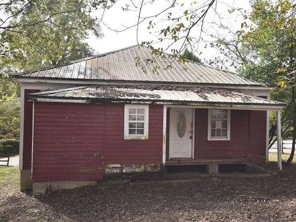 8 Hemlock Street, Porterdale, GA 30014