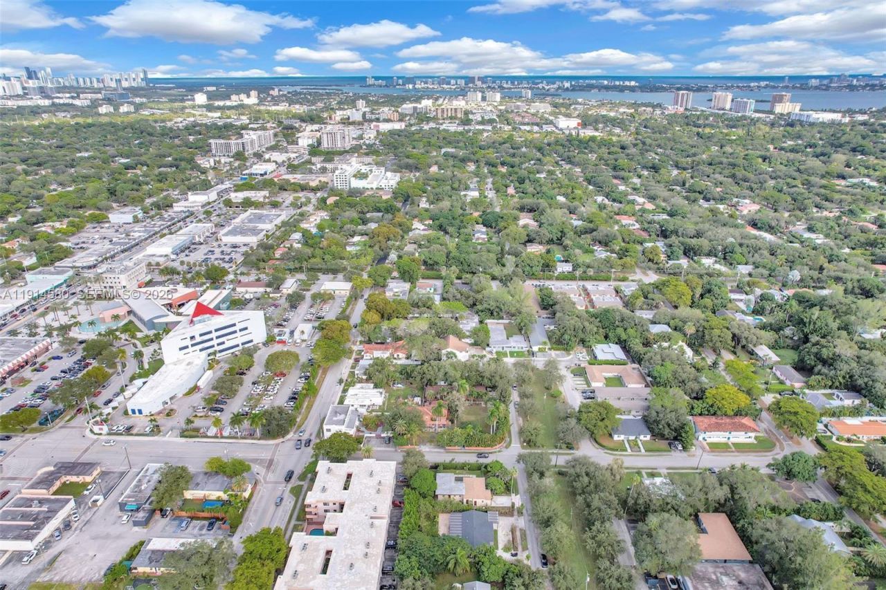 12287 NE 7th Ave, Unit 4, North Miami, FL 33161 Photo