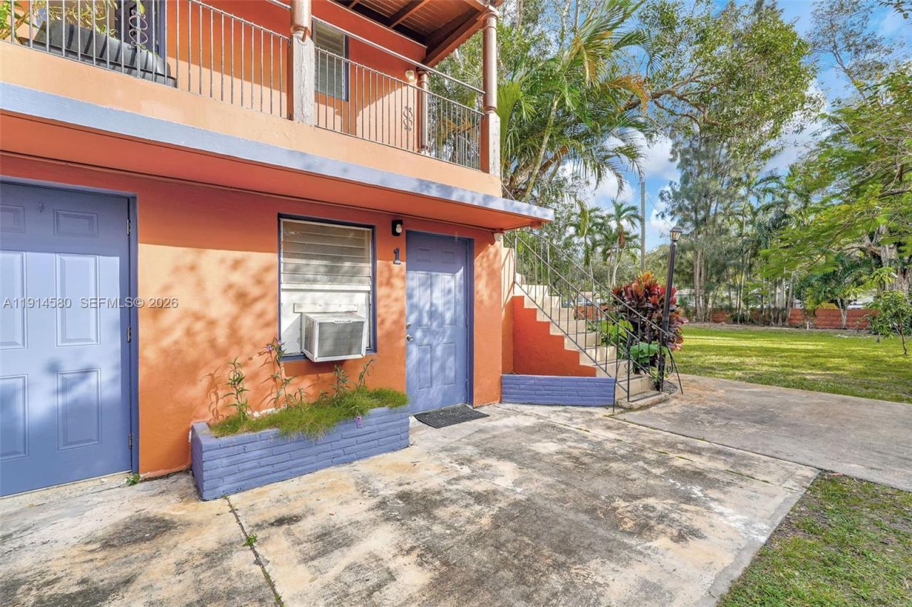 12287 NE 7th Ave, Unit 4, North Miami, FL 33161 Photo