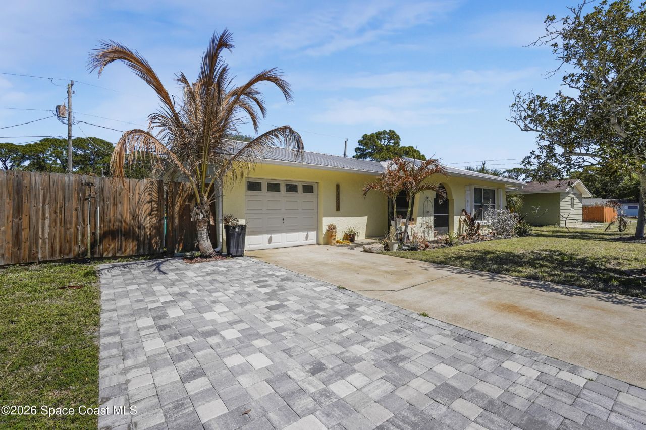 1820 Via Roma, Merritt Island, FL 32952 Photo