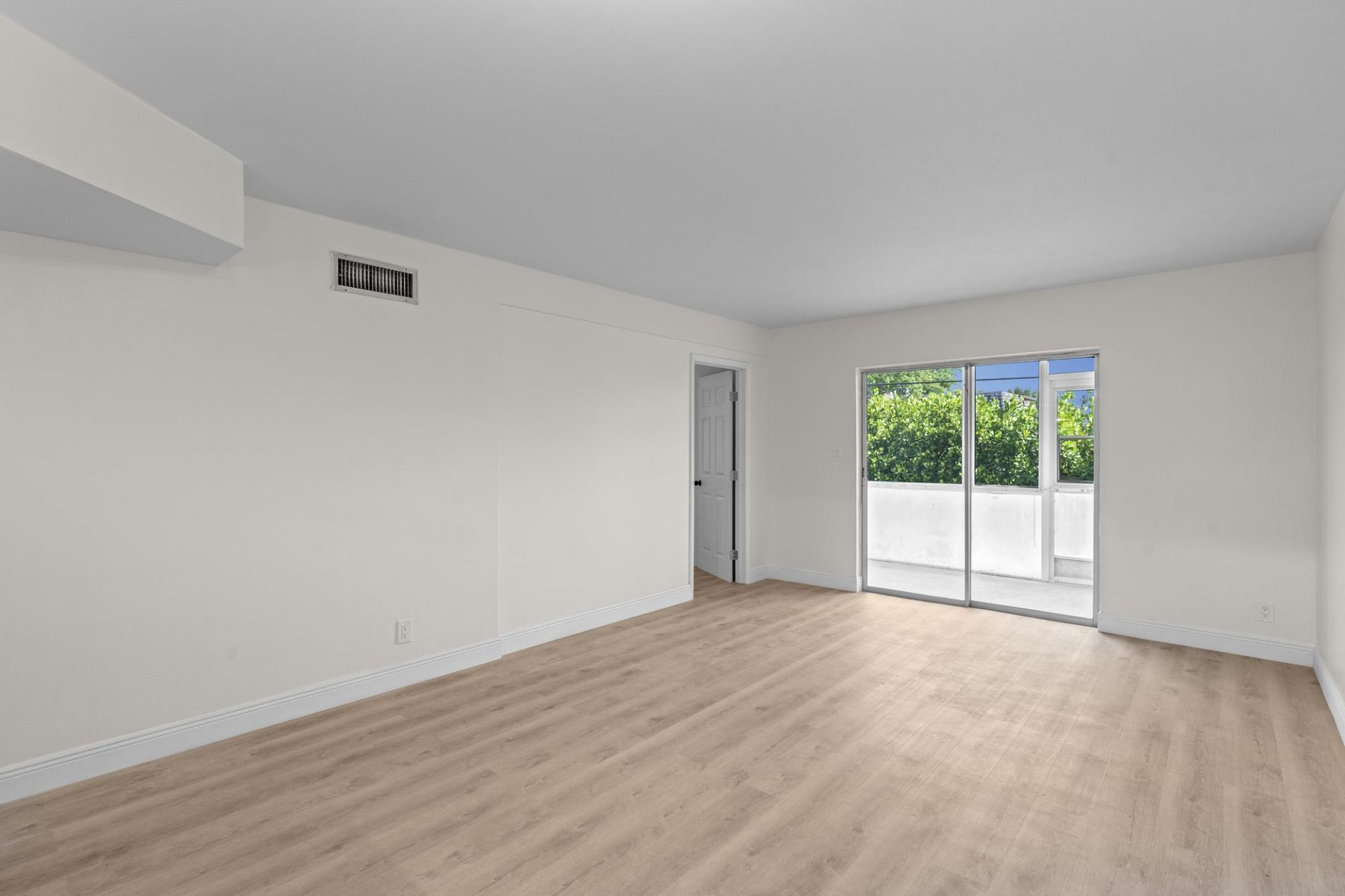 2647 Garden Drive, Unit 101, Lake Worth, FL 33461 Photo