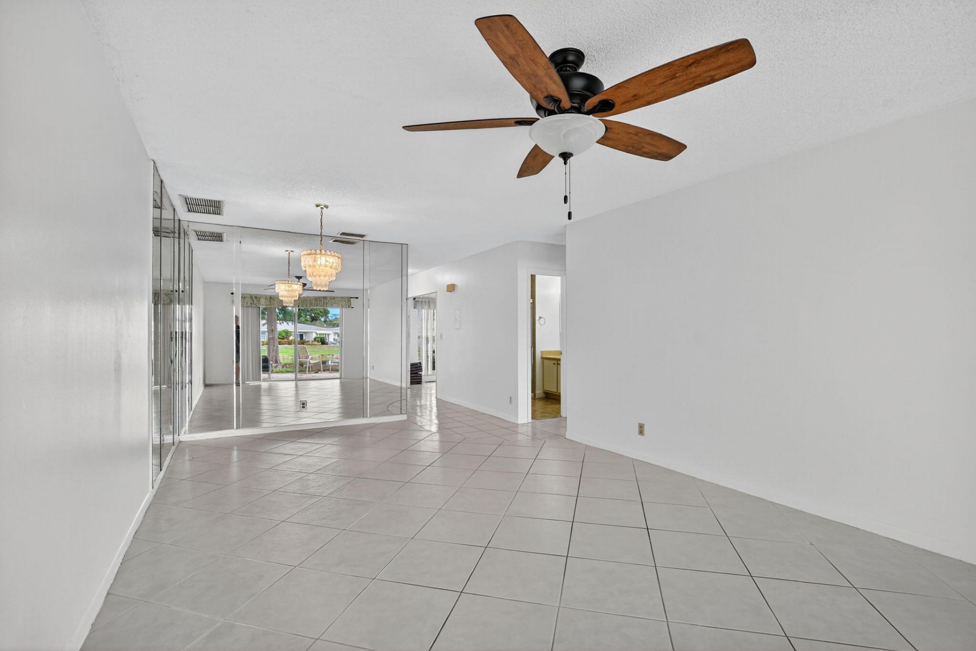 8747 Warwick Drive, Boca Raton, FL 33433 Photo