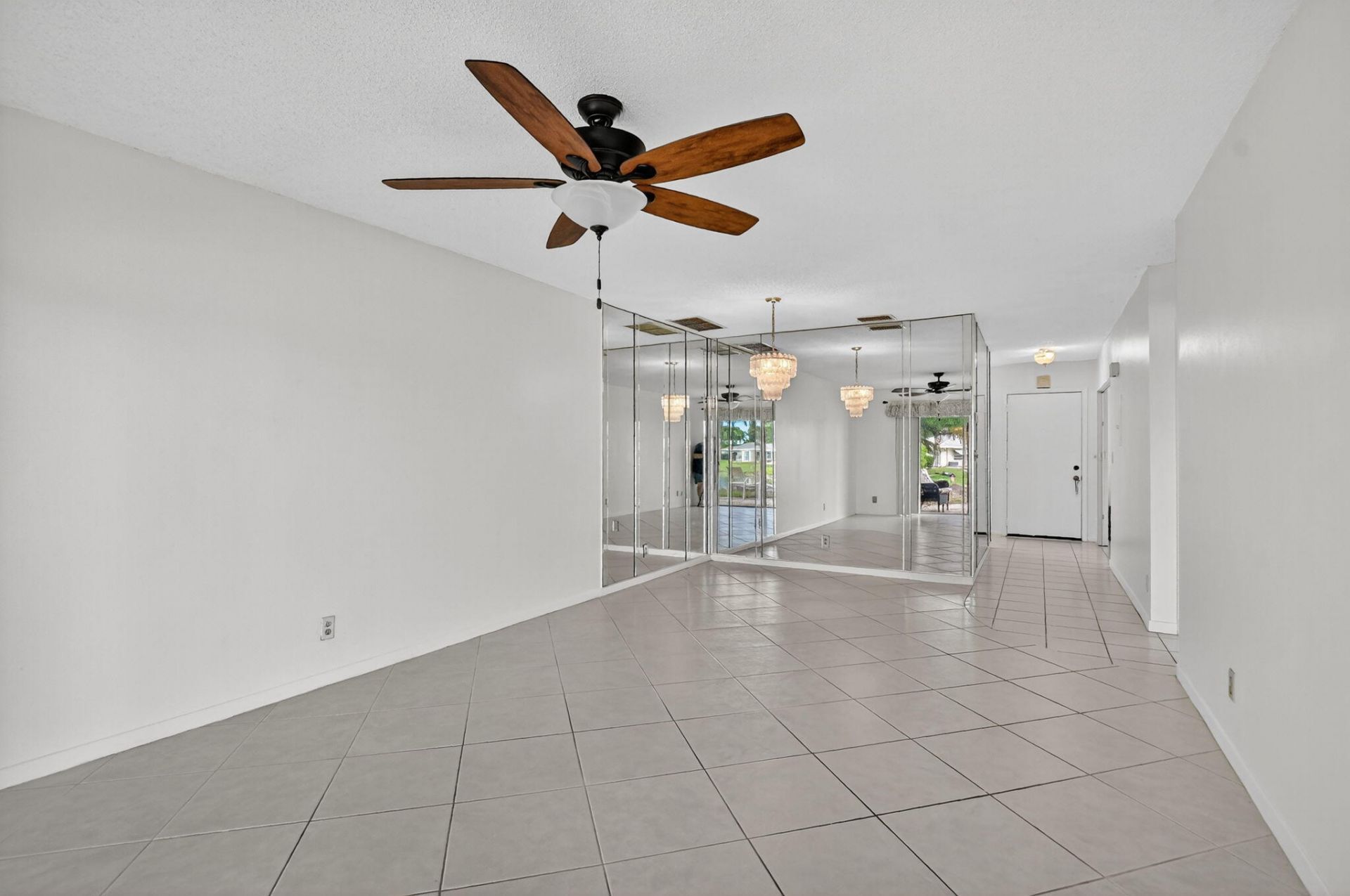 8747 Warwick Drive, Boca Raton, FL 33433 Photo