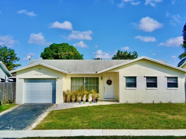 22710 SW 65th Circle, Boca Raton, FL 33428