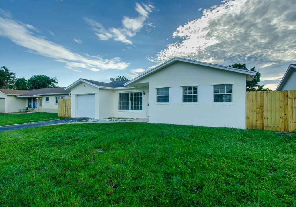 22710 SW 65th Circle, Boca Raton, FL 33428 Photo