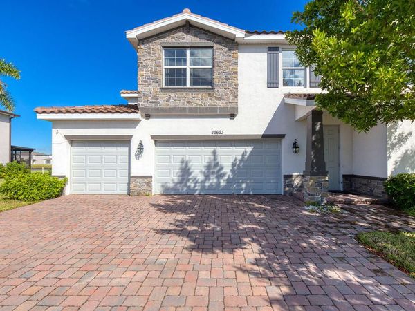 12623 NW Copper Creek Drive, Port Saint Lucie, FL 34987