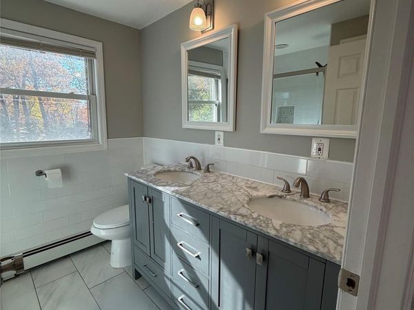 44 Pine Street, Blue Point, NY 11715