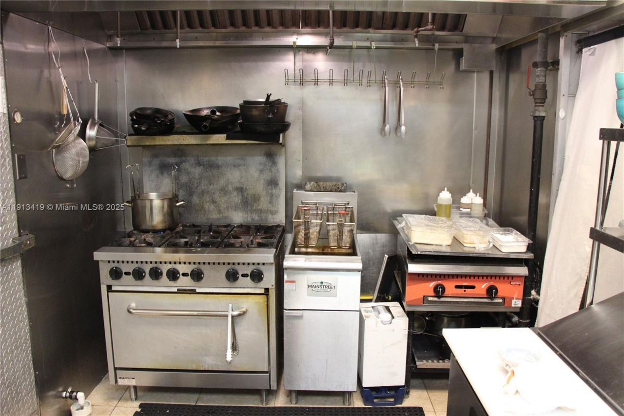 1499 17th, Fort Lauderdale, FL 33316 Photo