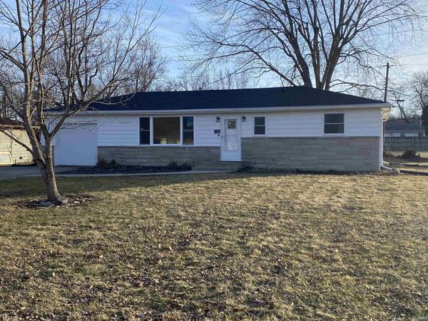 5218 Ashland Drive, Fort Wayne, IN 46835