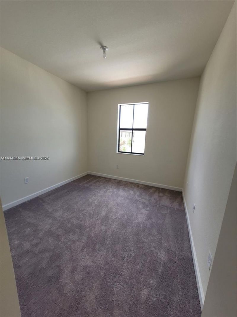 11125 W 33rd Ct, Hialeah, FL 33018 Photo