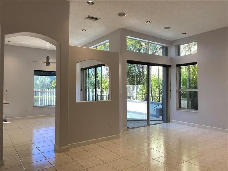 1940 Sweetbay Way, Hollywood, FL 33019 Photo