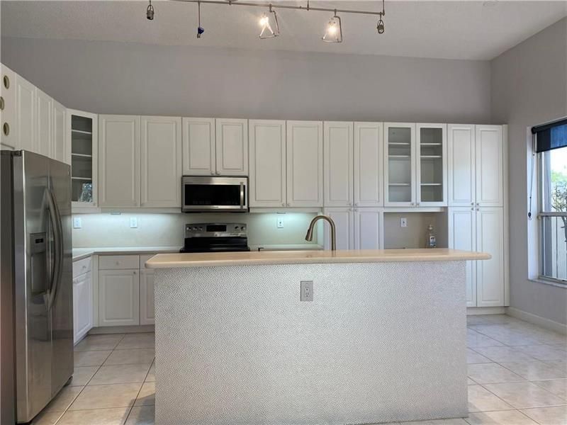 1940 Sweetbay Way, Hollywood, FL 33019 Photo