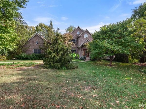 21 Ramsgate Drive, Olivette, MO 63132