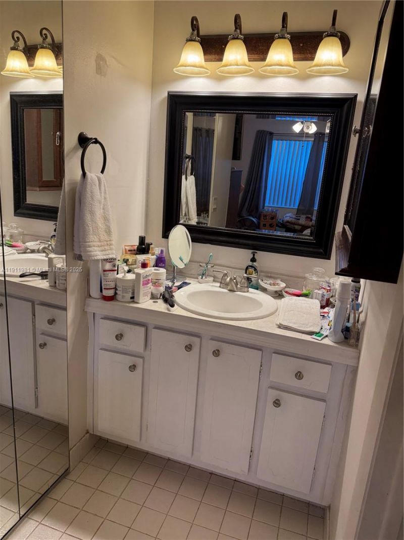 9781 Sunrise Lakes Blvd, Unit 202, Sunrise, FL 33322 Photo