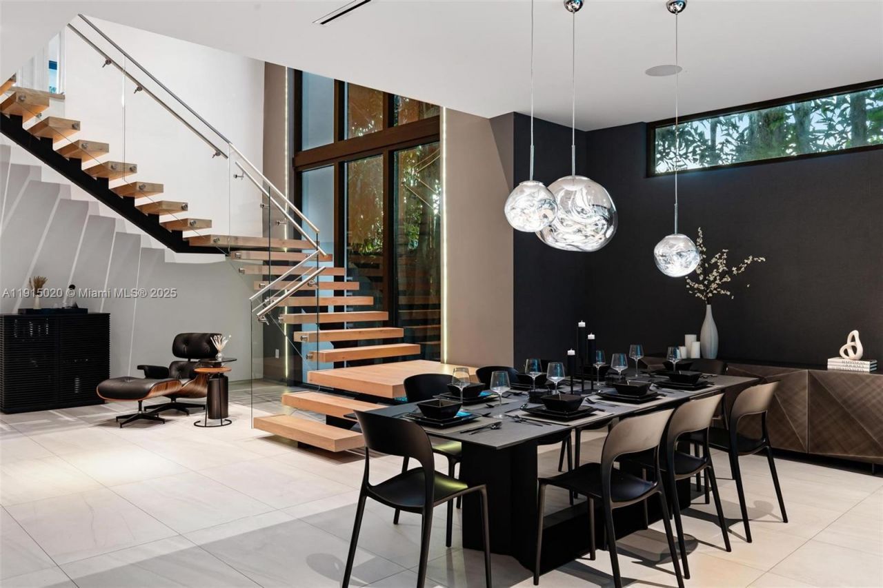 77 SW 18th Terrace, Unit N/A, Miami, FL 33129 Photo