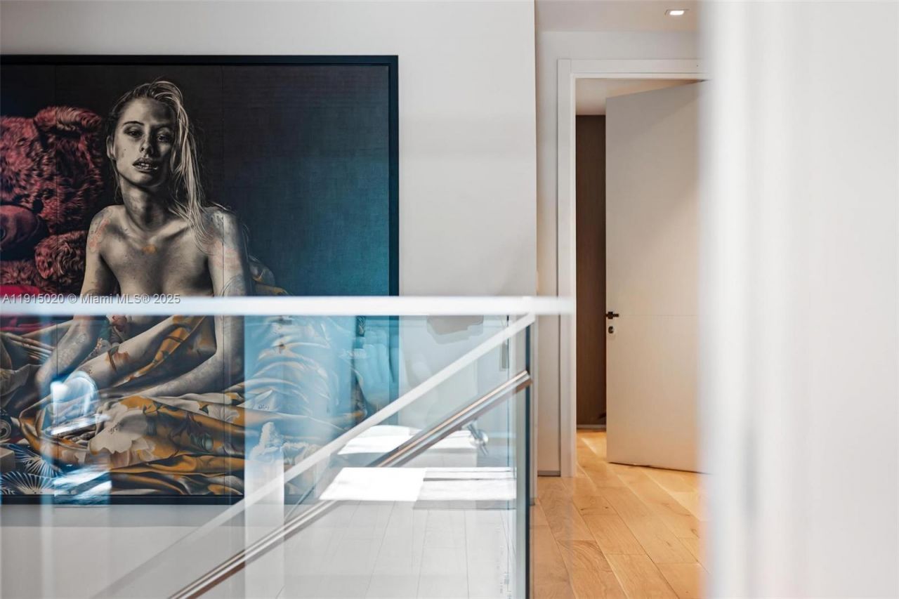 77 SW 18th Terrace, Unit N/A, Miami, FL 33129 Photo