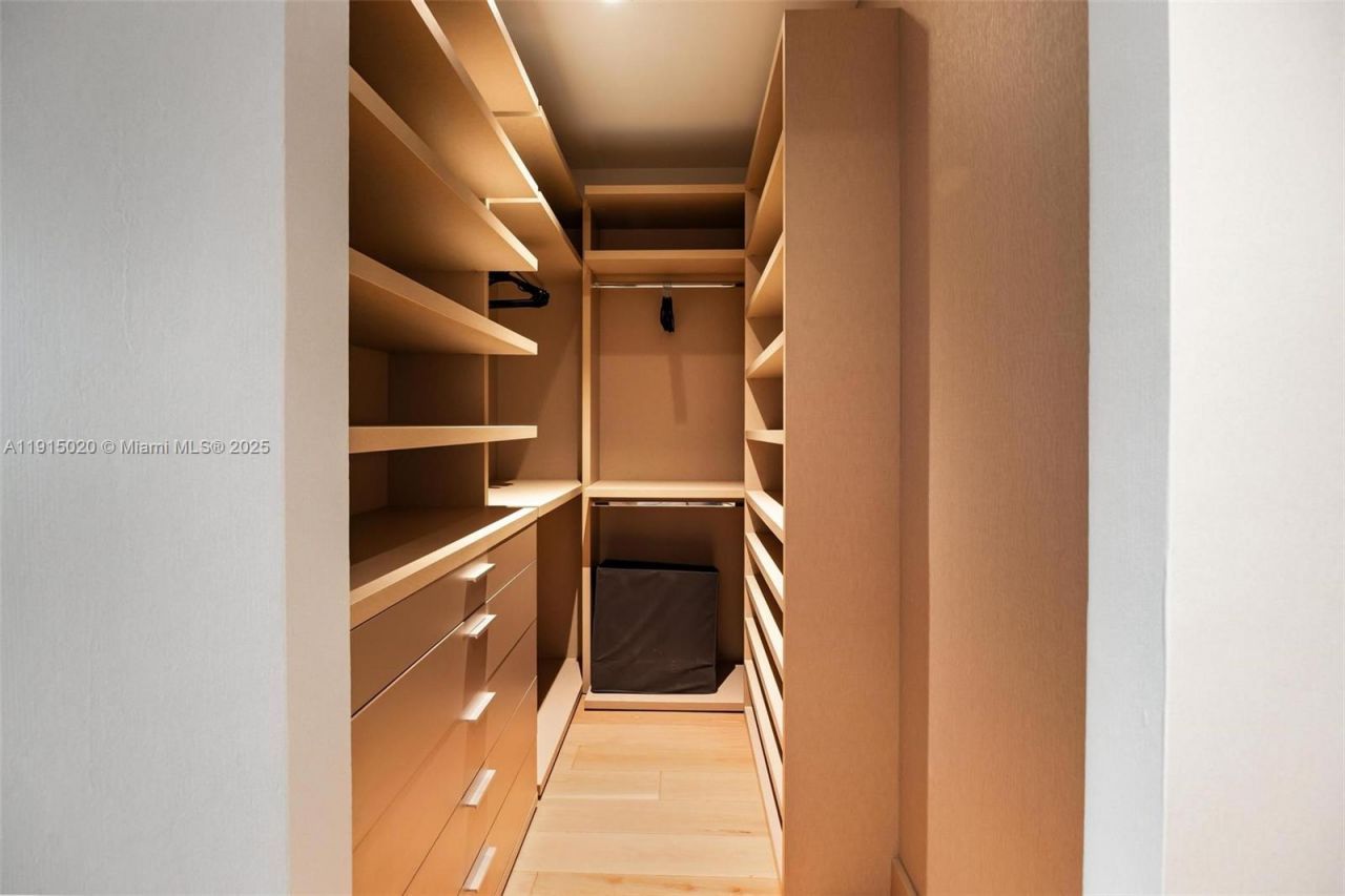 77 SW 18th Terrace, Unit N/A, Miami, FL 33129 Photo