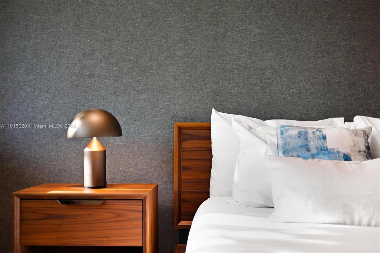 77 SW 18th Terrace, Unit N/A, Miami, FL 33129 Photo