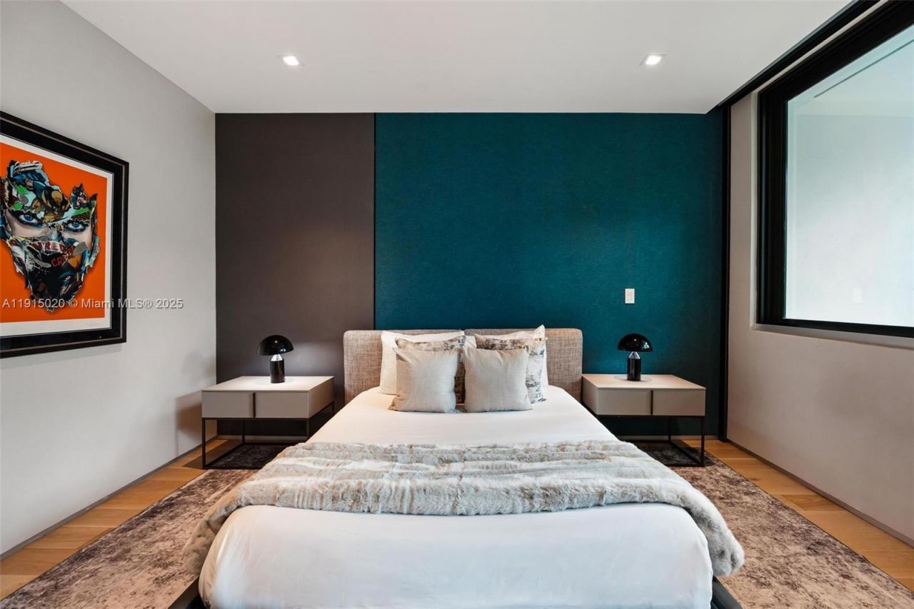 77 SW 18th Terrace, Unit N/A, Miami, FL 33129 Photo