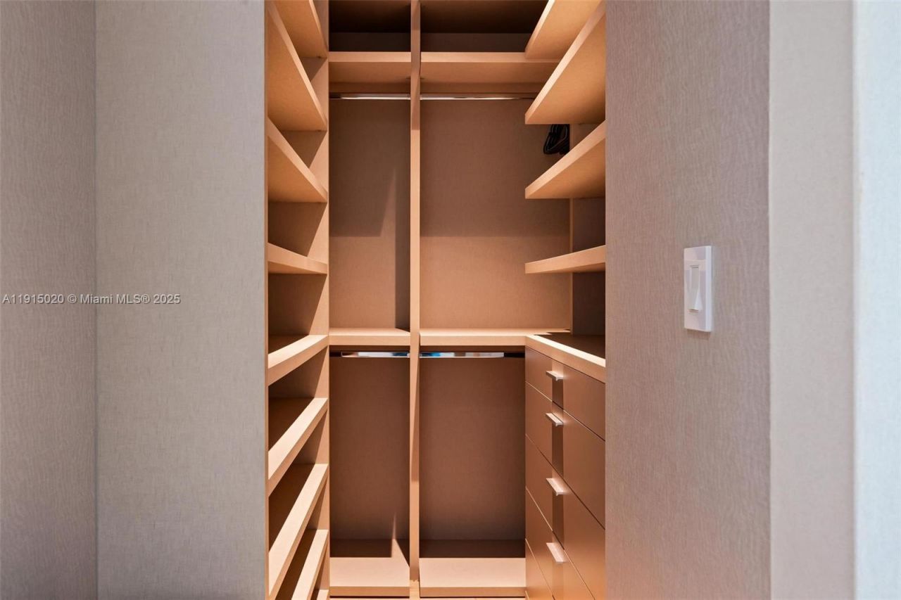 77 SW 18th Terrace, Unit N/A, Miami, FL 33129 Photo