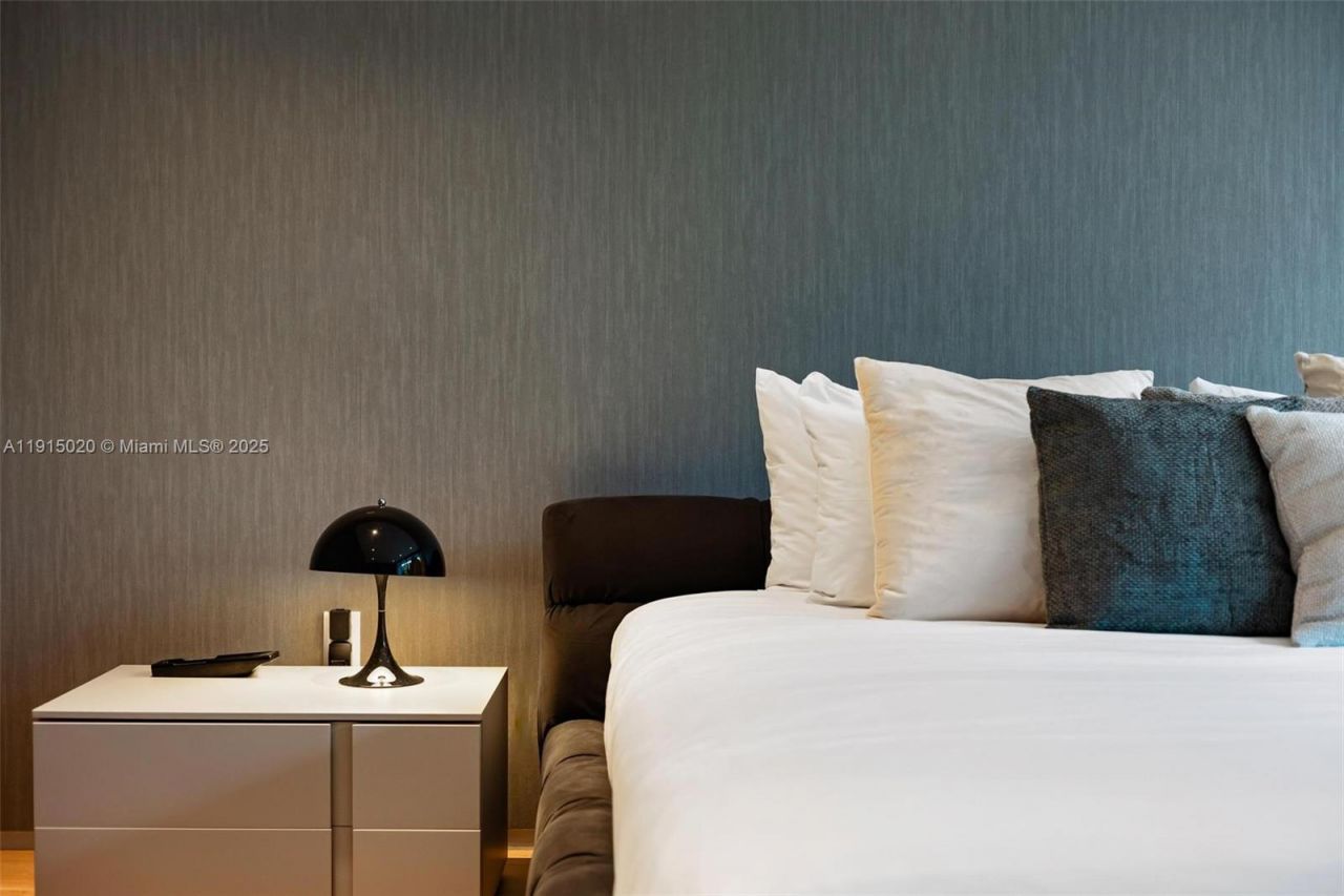 77 SW 18th Terrace, Unit N/A, Miami, FL 33129 Photo