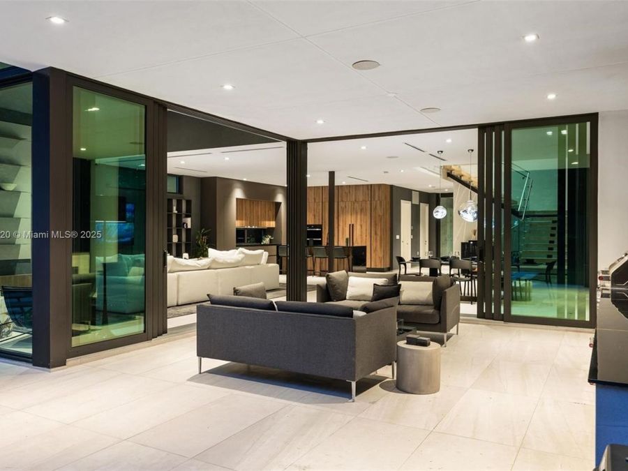 Property Image 80