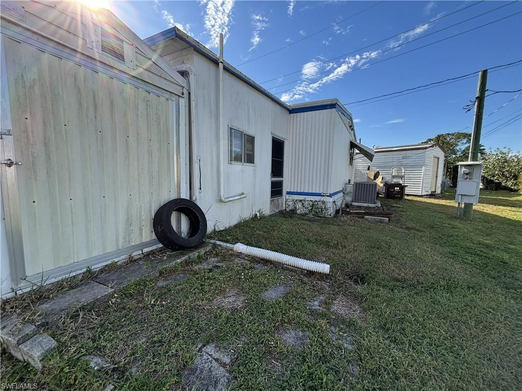 123 Torch Ln, North Fort Myers, FL 33917 Photo