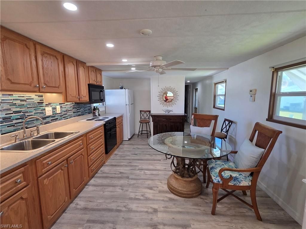 841 Winterest Dr, North Fort Myers, FL 33917 Photo