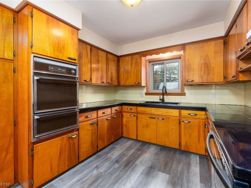 84 Pfeiffer Avenue, Akron, OH 44312 Photo 22