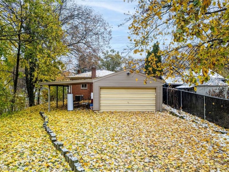 84 Pfeiffer Avenue, Akron, OH 44312 Photo 3