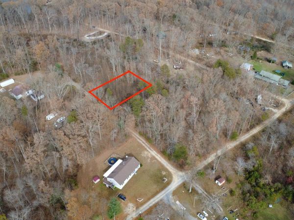 9 Tresa St, Crossville, TN 38572